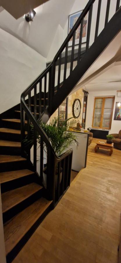 Capucine Apartment Bourges Bagian luar foto